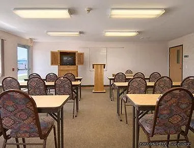 Sleep Inn & Suites 