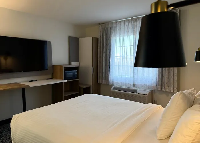 Sleep Inn & Suites